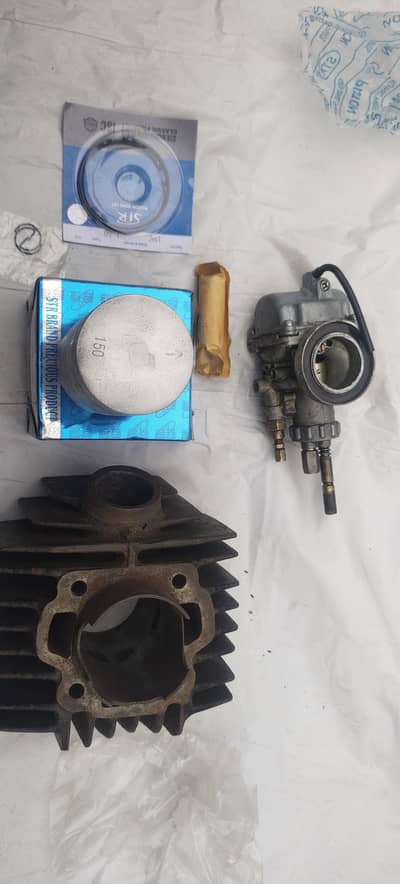 Yamaha yb royal 100 cylinder piston and carburetor