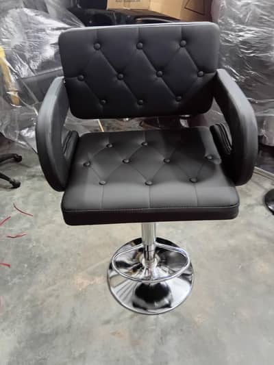 Bar Stool / Cutting Stool Chair / Cutting Chair