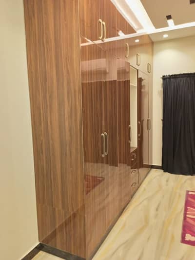 ONE BED APARTMENT WITH 830 SQ FT ACCOUMODATION AVAILABLE FOR SALE