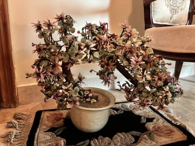 Artificial flower vase