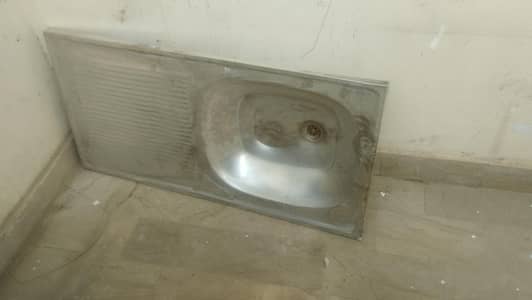 kitchen sing available.