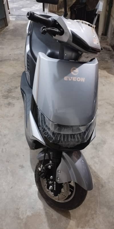scooty for sale. . Rabta num . . 03036943524