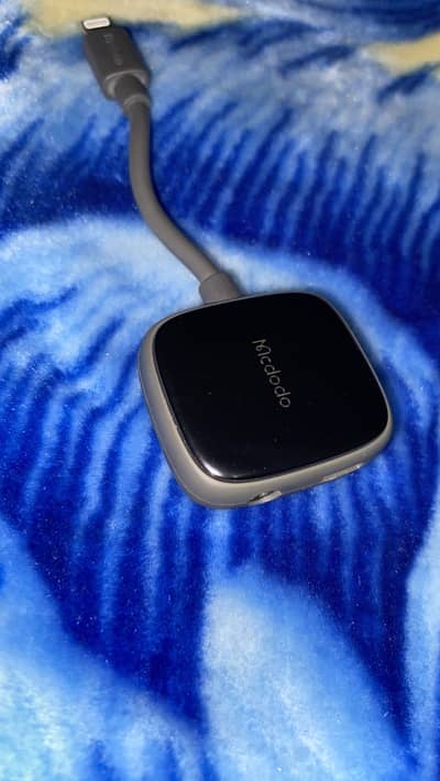 Mcdodo lighting splitter