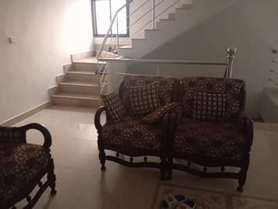 selling this 5 seater sofa