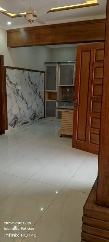 10 Marla upper portio available for rent in Pakistan twon