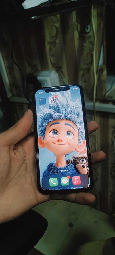 i ohone x 64gb back creck but orignal ha bettry chang  face id issu ha