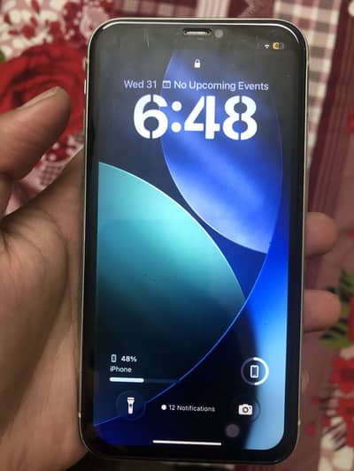 Iphone 11 Non PTA Lush condition (64Gb)