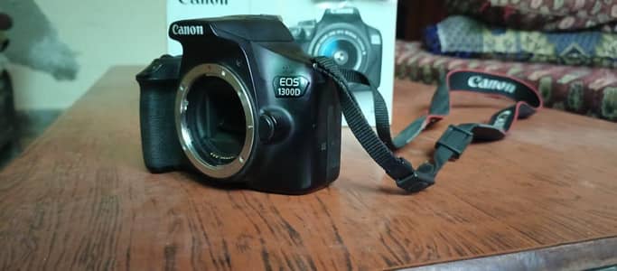 Canon EOS1300D with yunghung 50mm lense