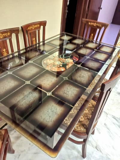 Premium 6-Seater Glass Dining Set – Like New (10/10)
