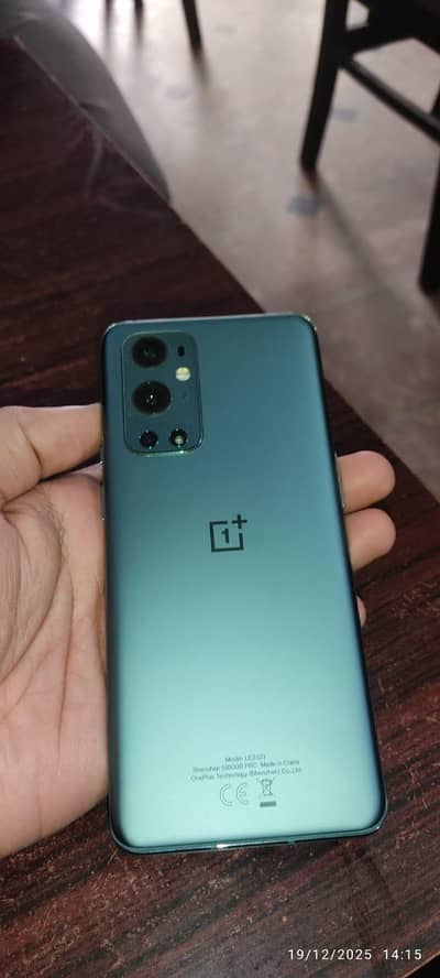 Oneplus 9pro 5g 10/10 condition no open no repair