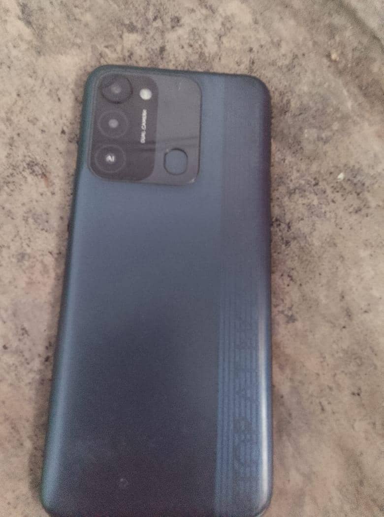 ٹیکنو سپارک 8C 0