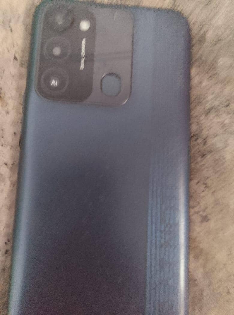 ٹیکنو سپارک 8C 1