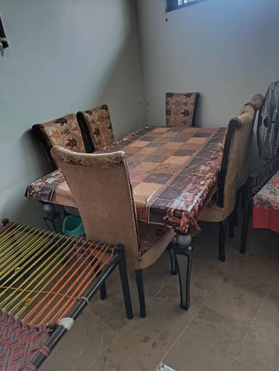 Daining Table with 6 Chairs