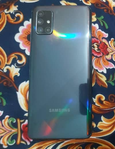 SAMSUNG A71 NEAT AND CLEAN  RAM 8/128  PTA APPROVED