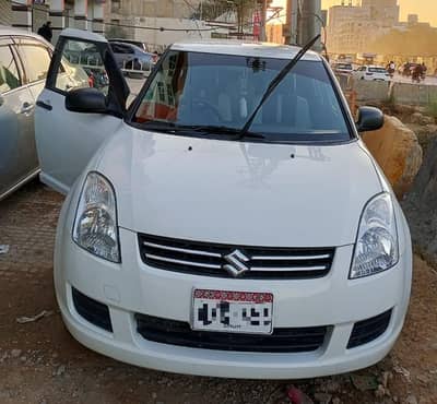 Suzuki swift dlx 2012