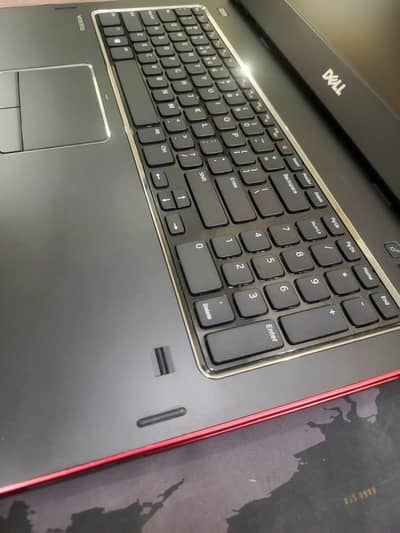 Dell Vostro 3750 Core i7-2630QM 8GB Ram 128GB SSD 1GB NVIDIA GT 525M