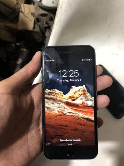 I phone 7 128GB All ok agr kisi na exchange kra hua to rabta kra