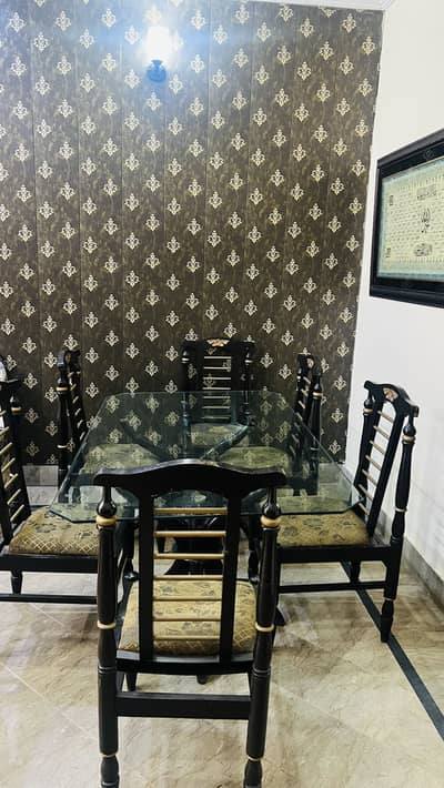 Dining table and 6 chairs