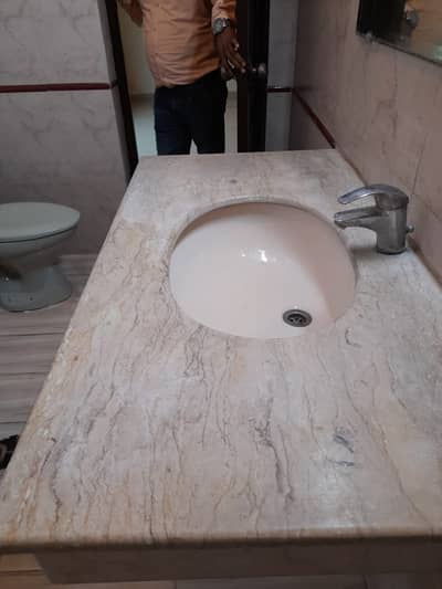 1-Kanal House Available For Sale In Askari-10, Lahore Cantt