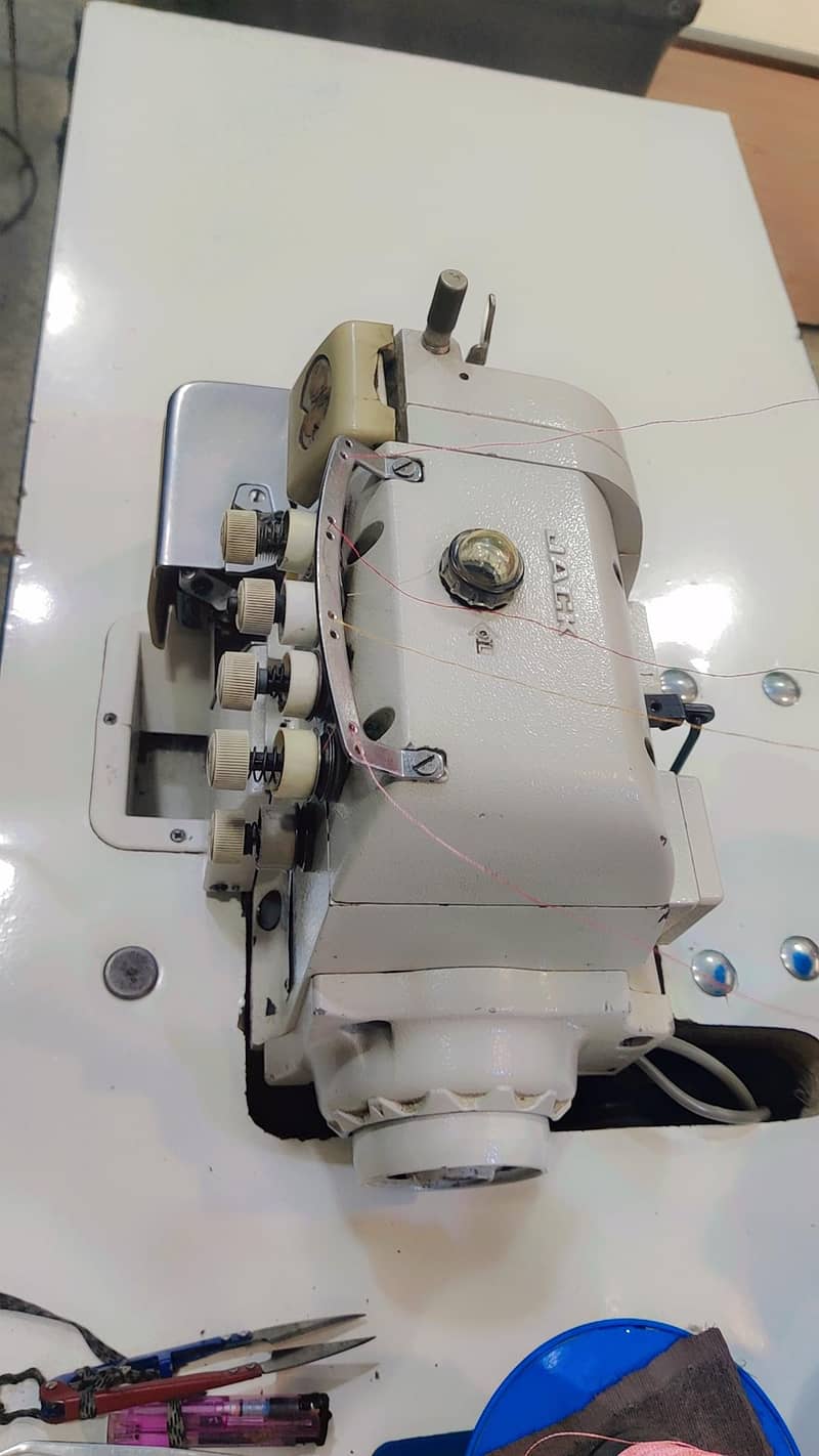 overlock machine 747 jack 2