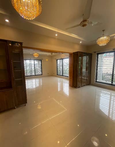 10 marla 3bed single story house for rent in soan garden