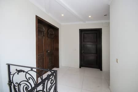 INDEPENDENT ALMOST BRAND NEW 01 KANAL UPPER PORTION LOWER PORTION LOCKED AVAILABLE FOR RENT AT VERY HOT LOCATION