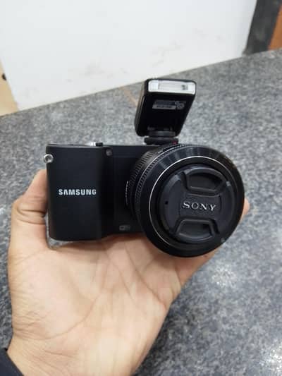Samsung mirror less camera