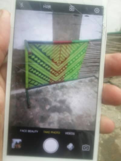 3/32 ma ha all ok ha camera bi iphone ki Tera ha dono