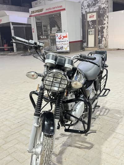 Gs 150 se, good condition.