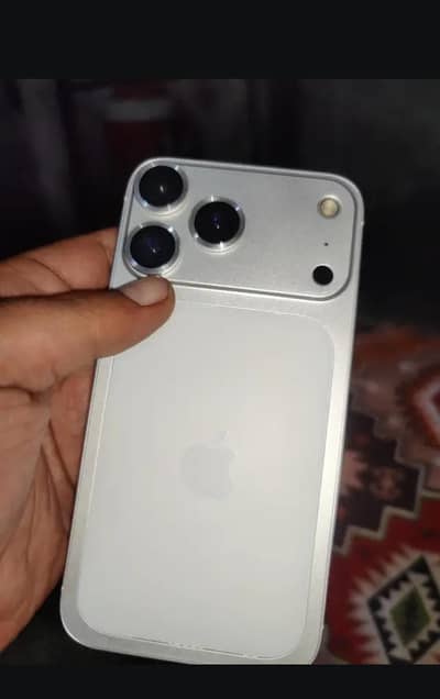 iphone XR to 17 pro max