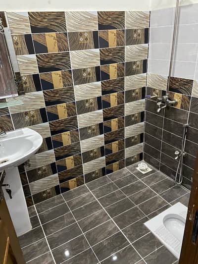 5 Marla full house for sale barnd new good location satlesh ghar