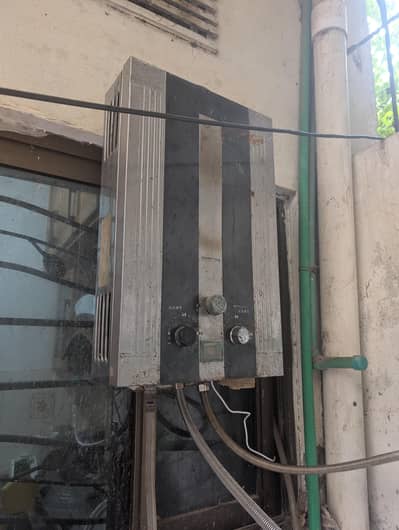 Instant Geaser - 10 Liters - LPG