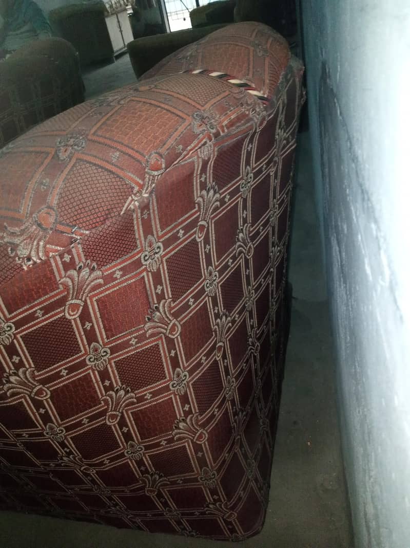 2 single sofa 1