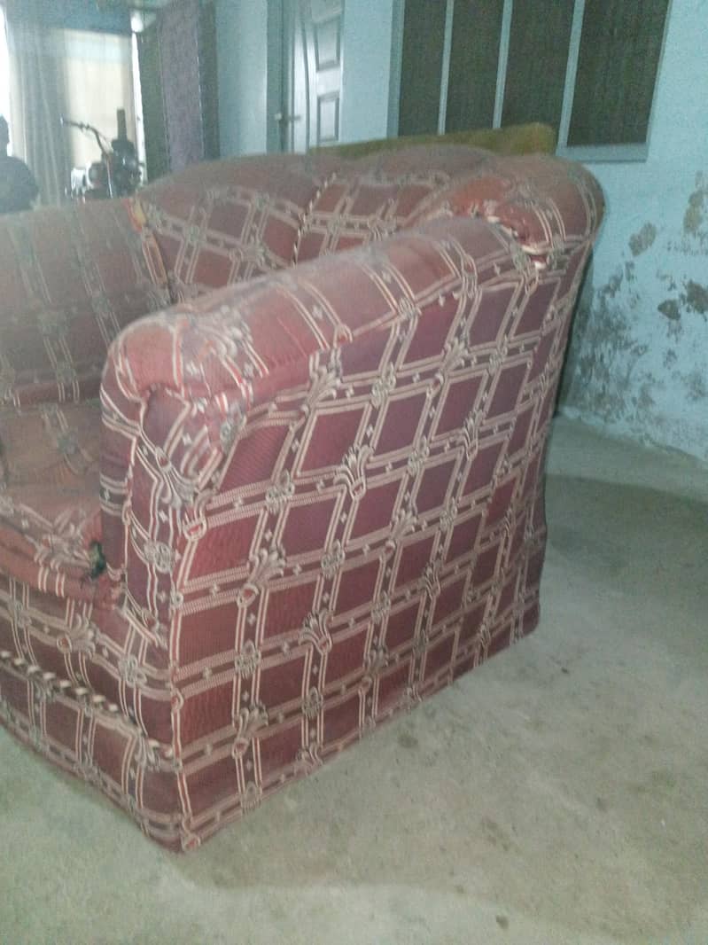 2 single sofa 11