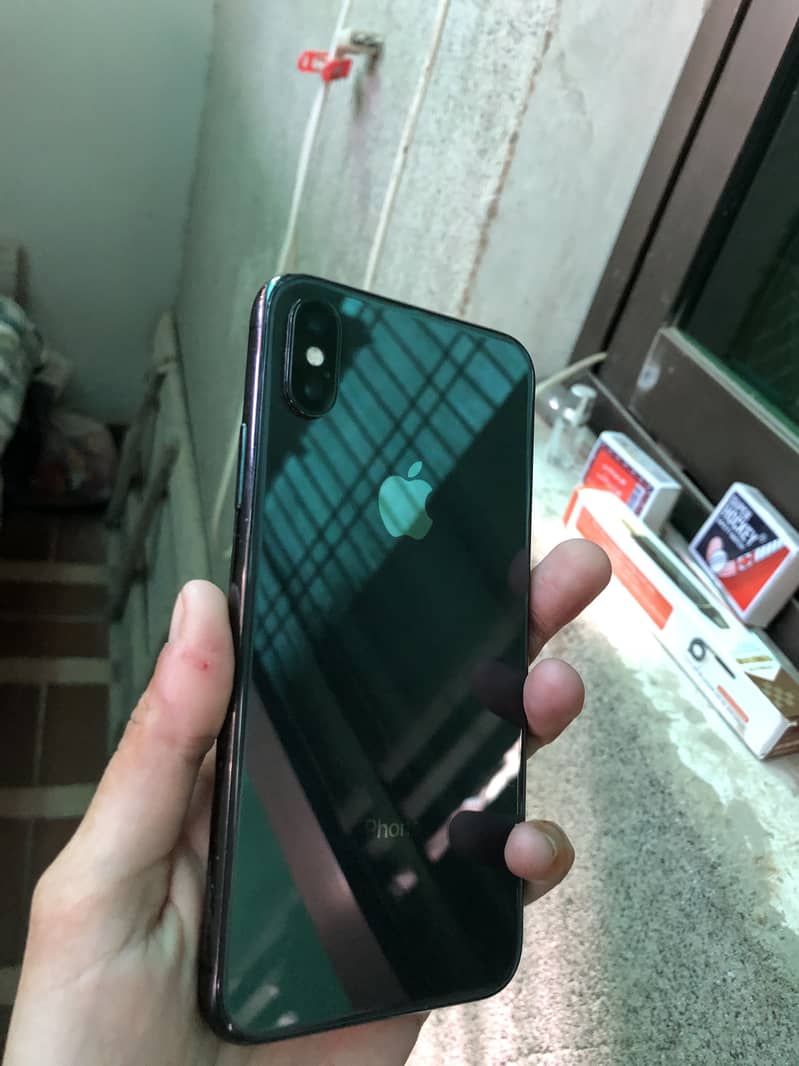 iPhone X 1