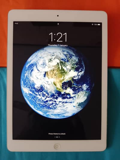 Apple iPad Air 1 neat and clean condition 16GB available.