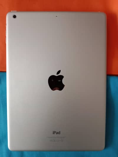 Apple iPad Air 1 neat and clean condition 16GB available for you.