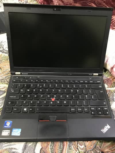Lenovo thinkpad x230 6gb ram 128gb SSD