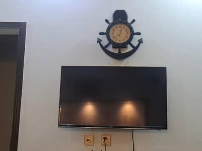 led urgently sale move abroad