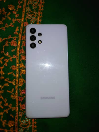 Samsung Galaxy a32.6=128 with box exchange possible