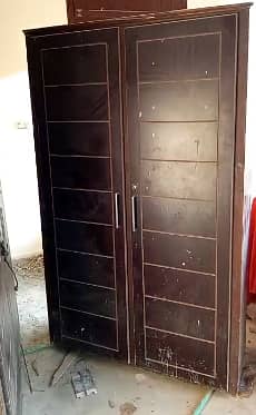 Wooden wardrobe used 1.5 x 4ft x 7ft