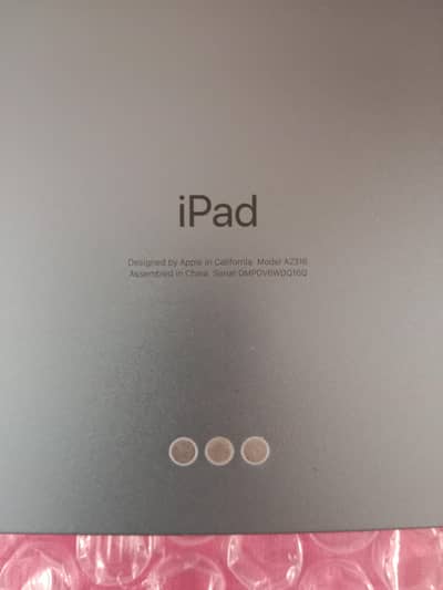 Apple iPad Air 4 not working available "as it whole basis".