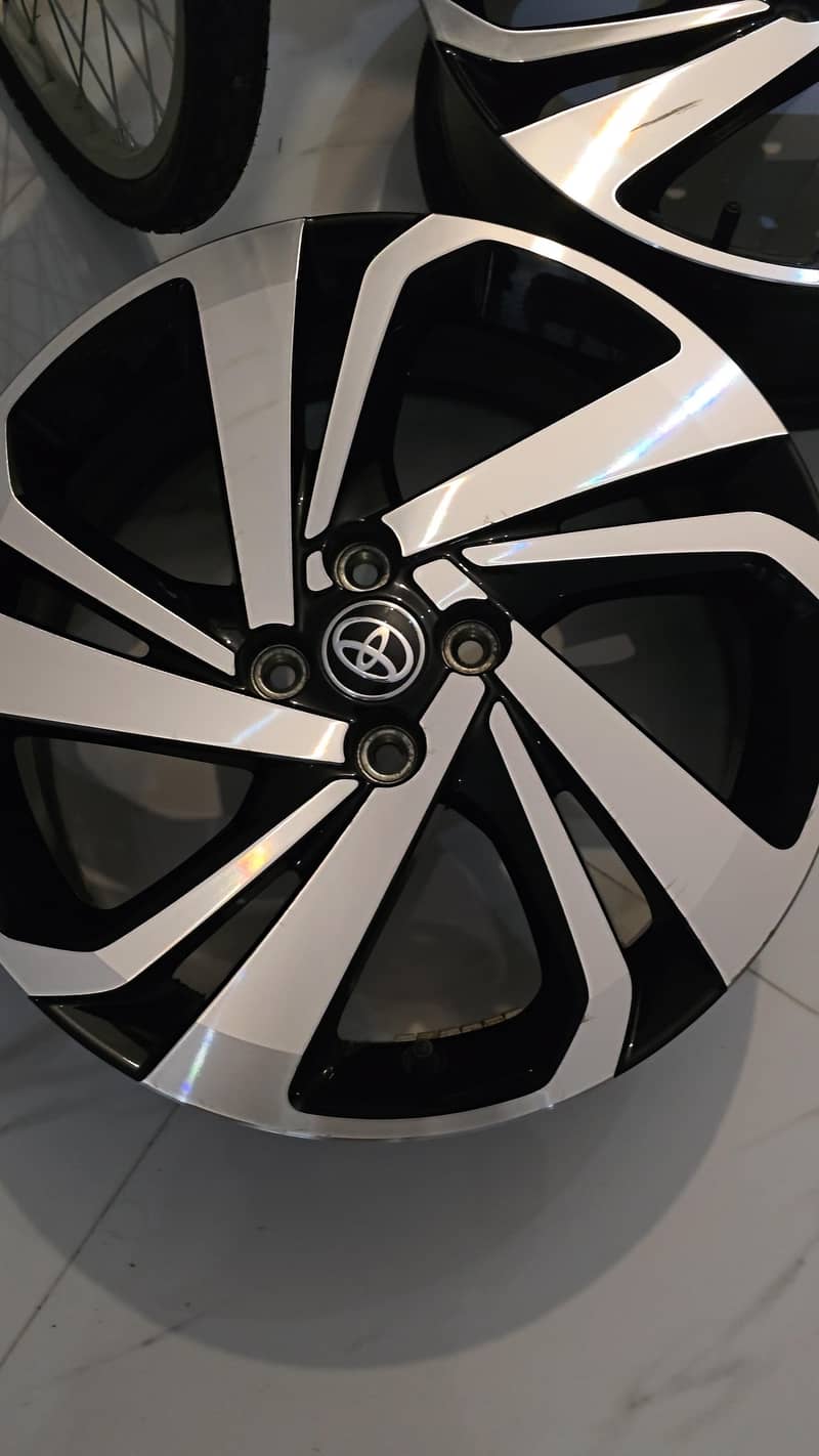 Toyota Raize Original Z Package Rims - Tyres - 1109955473