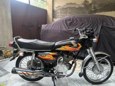 Honda CG 125 NEAT AND CLEAN