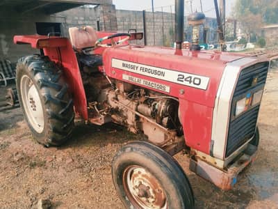 tractor Messi 240