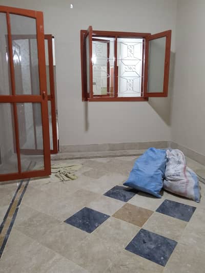 3 bed drawing lounge ground floor portion for rent with car parking