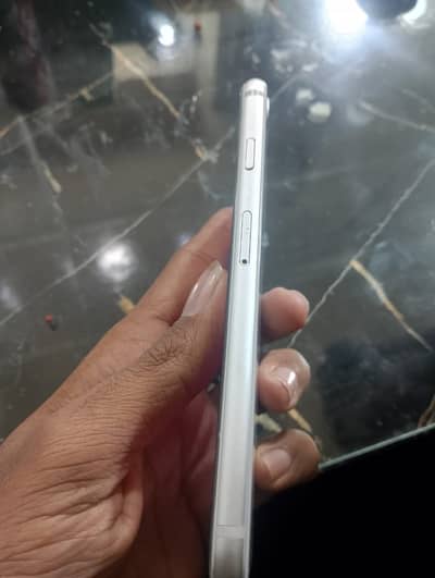 Iphone 8 PTA Oficial Approved 64 GB