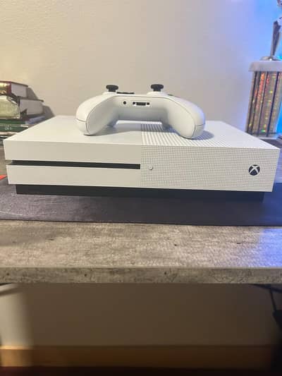 Xbox one s (500 gb)