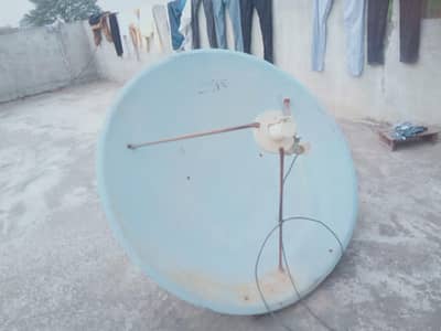 Dish hai sath Receiver hai bilkul working condition