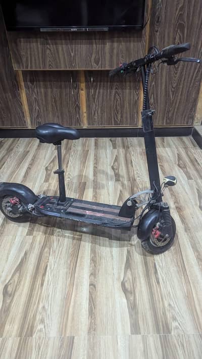 Electric scooter